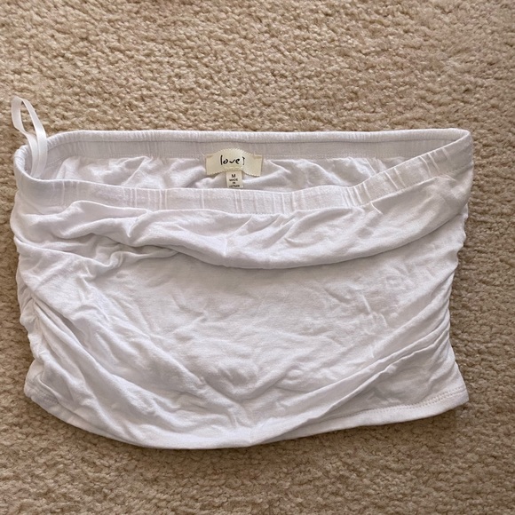 White Crop Top Medium - Picture 1 of 2